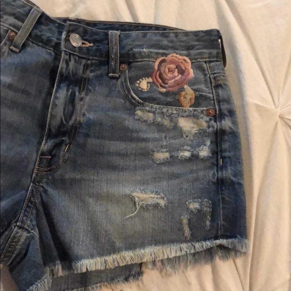 American Eagle Outfitter Hi-rise shorts - Picture 6 of 8
